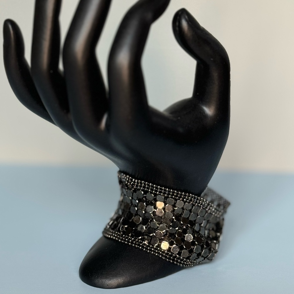 Elegant Black and Silver Bracelet